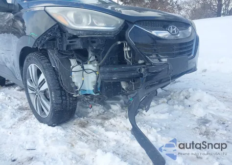 2015 Hyundai Tucson Limited z USA, uszkodzony, nr VIN KM8JU3AG3FU057179